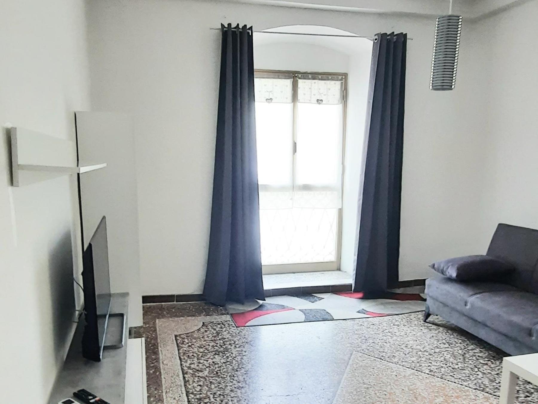 Ferry House Two Apartment Специя Екстериор снимка